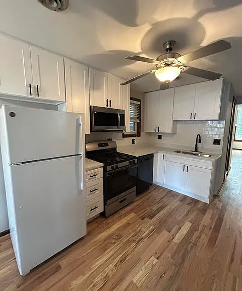 1650 W Barry Ave #1F — Photo 7