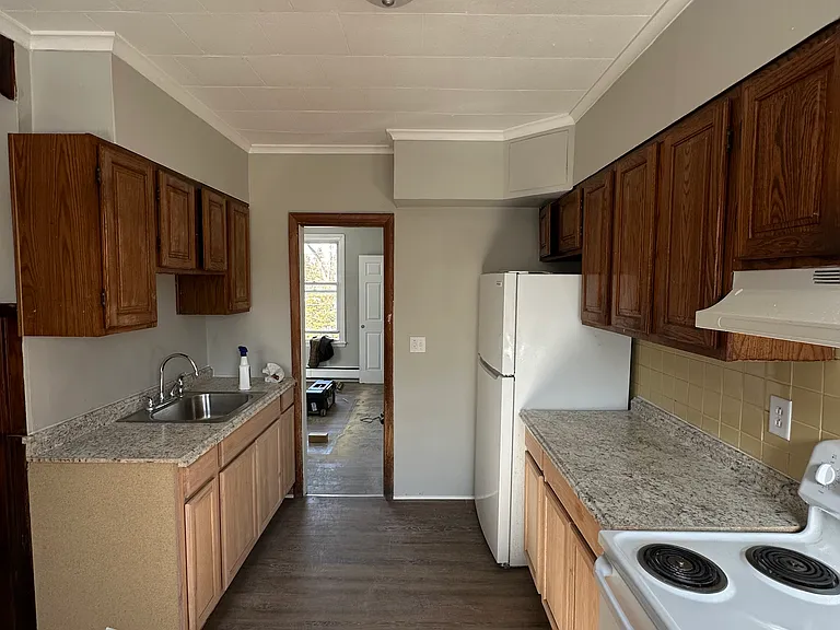 41 Osborn Ave #B — Photo 2