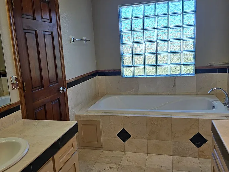 3525 Ashfork Dr — Photo 13