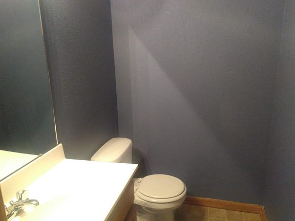 3rd image of 425 Thornton St APT D