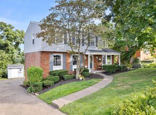 136 Gaymor Dr, Pittsburgh, PA 15214