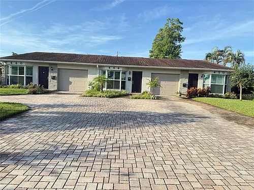 440 50th Ave N Photo 1