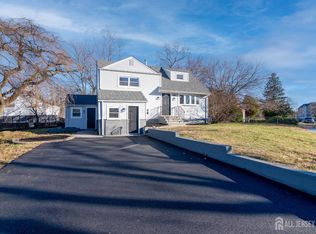 328 Ralph St, Somerset, NJ 08873