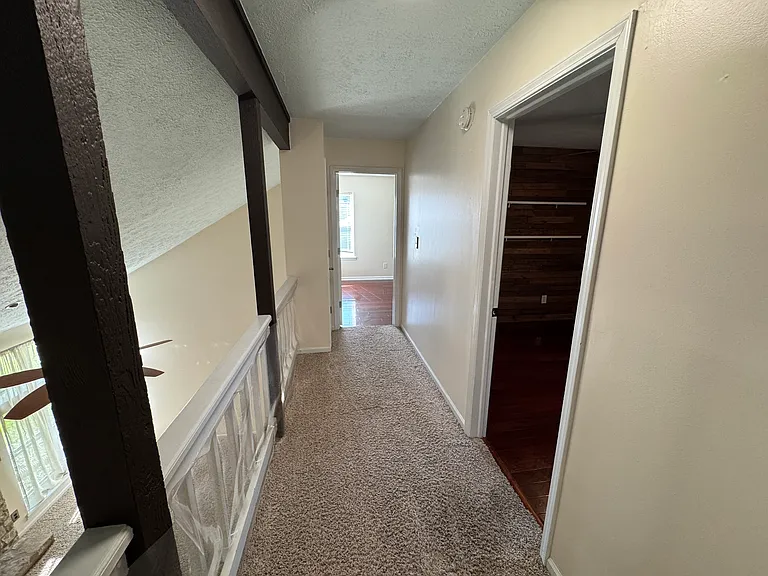 3315 Oak Tree Dr S — Photo 18