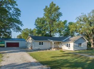 1031 W Granby St, Neodesha, KS 66757