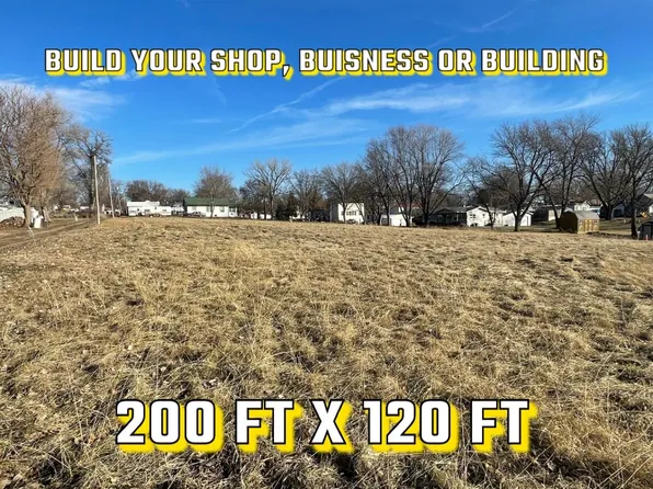 507 McLean St, Falls City, NE 68355