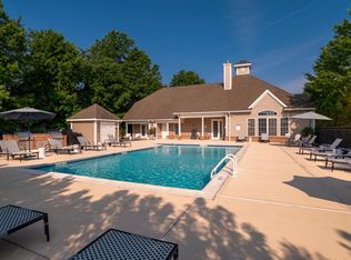 2101 Glen Dr #306, Cedar Knolls, NJ 07927