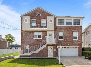 3280 Tierney Pl, Bronx, NY 10465