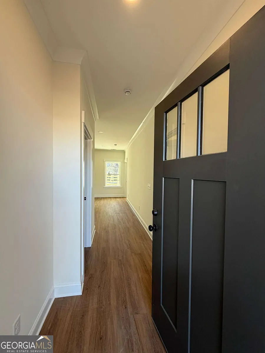 Building Photo - 102 Longpoint Dr #AB