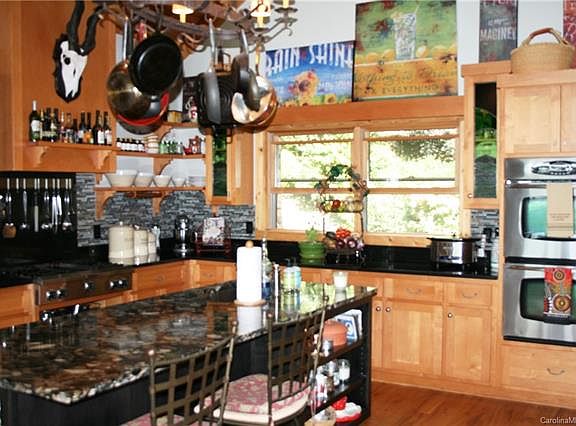 5th image of 2259 El Miner Dr