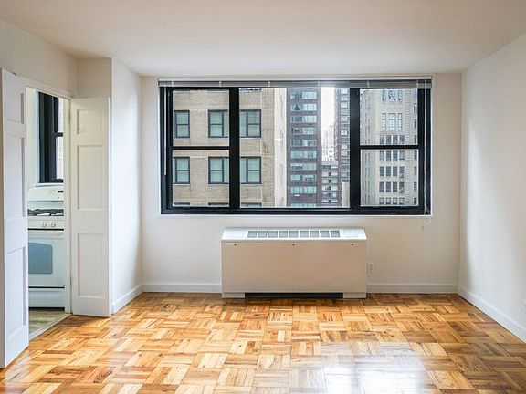 5th image of 330 W 58th St APT 15E