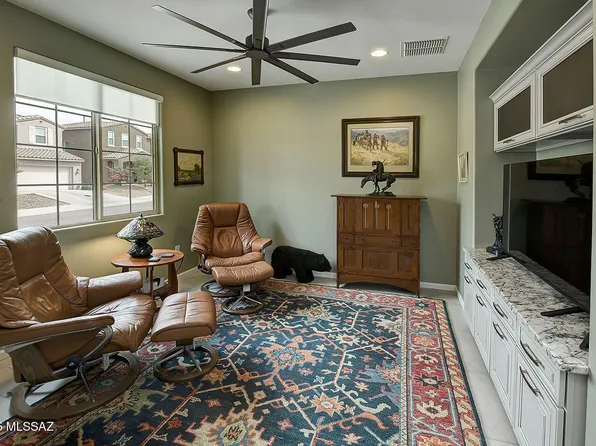 10261 E Iron Horse Trl, Tucson, AZ 85747