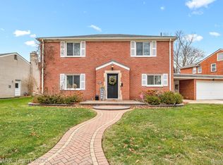 21737 Wildwood St, Dearborn, MI 48128