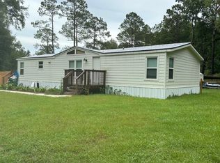 35 Meridith Dr, Crawfordville, FL 32327