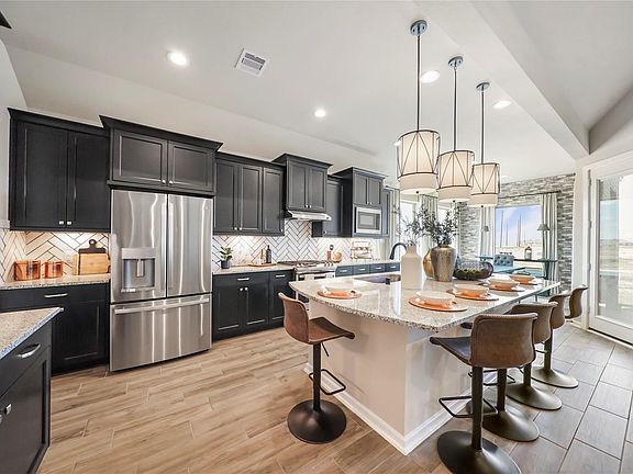 3rd image of 2806 Peach Valley Rd