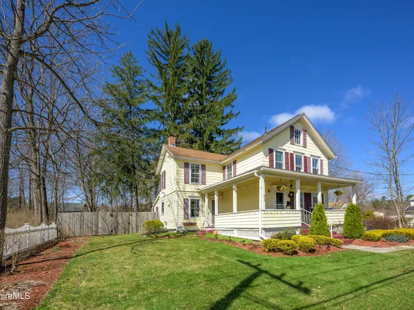 295 Prospect St, Lee, MA 01238