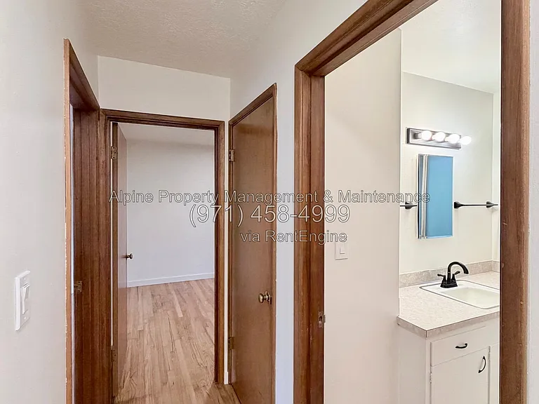 7030 SW Canyon Crest Dr #7 — Photo 13