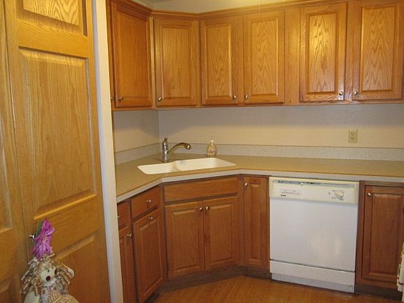 4th image of 2929 Sunnyside Dr APT A207