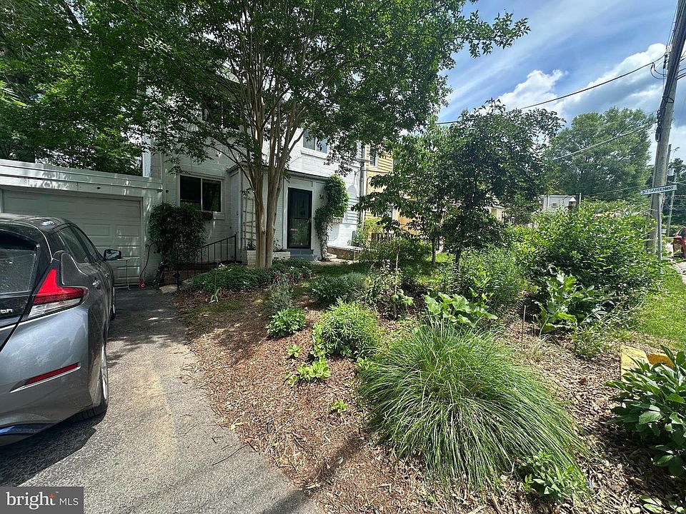 1st image of 3 Gardenway Unit A