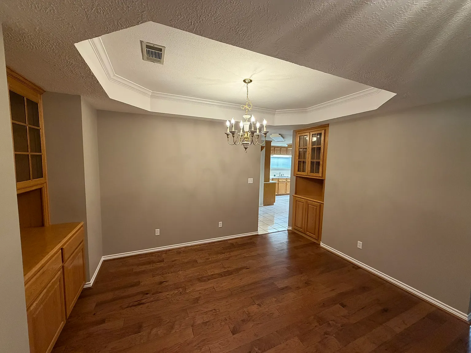 3 bed, 1818 sqft, $2,150 — Photo 4