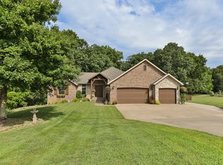 1657 S Timber Lake Drive, Nixa, MO 65714