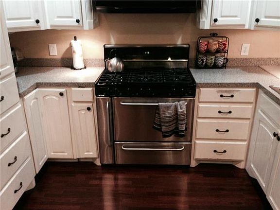 3rd image of 3418 Loganwood Dr