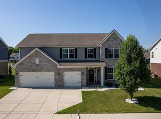5547 W Port Dr, McCordsville, IN 46055