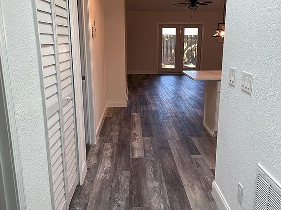 2nd image of 2239 Ironstone Dr E