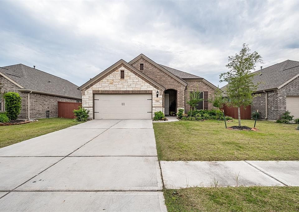 1st image of 22406 Misty Woods Ln