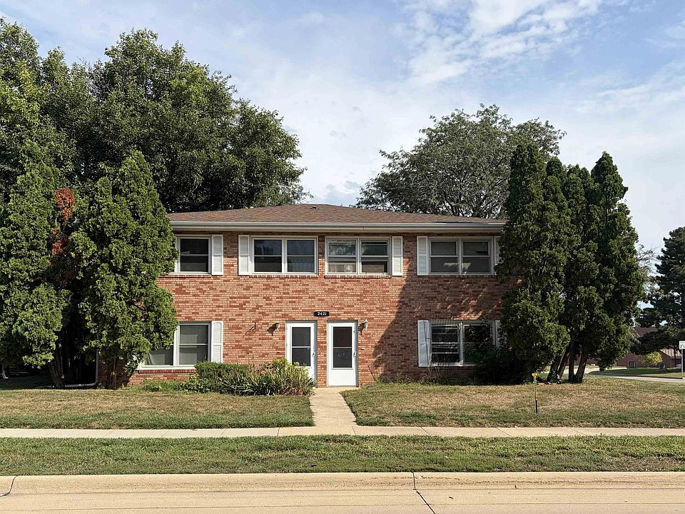 1st image of 2421 Crescent Dr APT 4