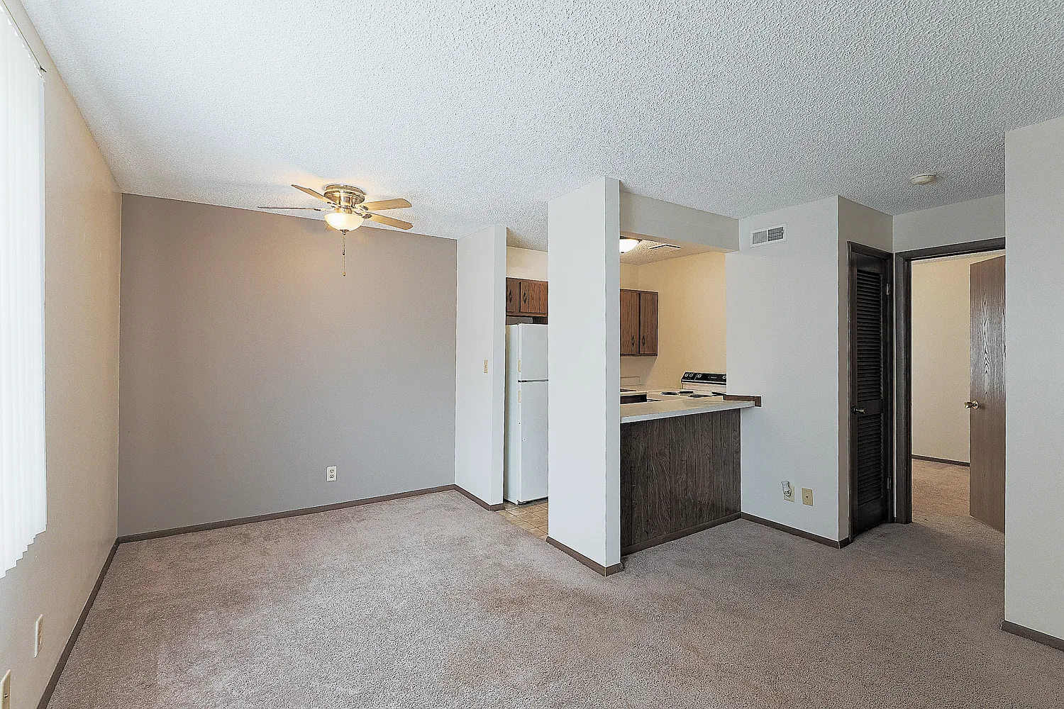 1 bed, 460 sqft, $699 — Photo 2