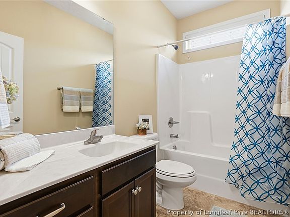 5th image of 3313 Michler Ln