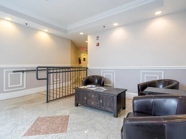 528 47th Street image 17 of 20