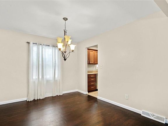 4th image of 1887 Coventry Ave NE