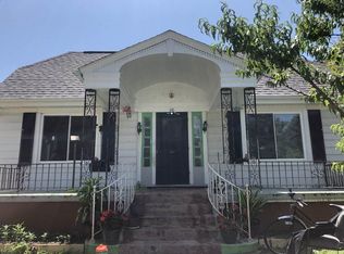 15 W Tennessee Ave, Oshkosh, WI 54901