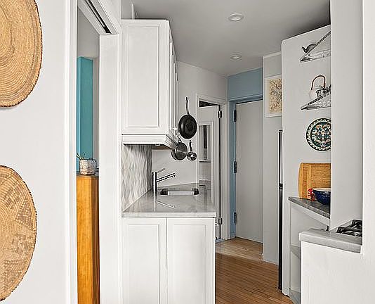4th image of 508 E 78th St APT 5D