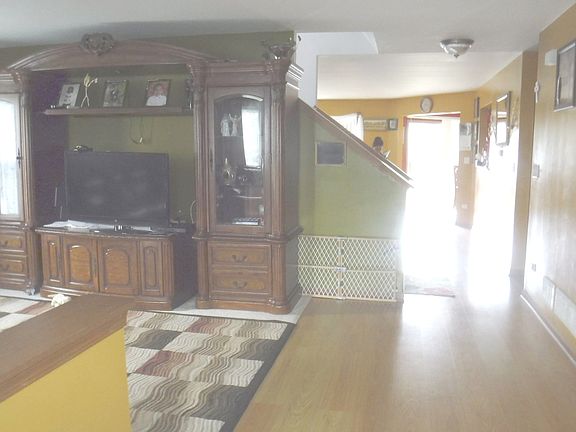 3rd image of 3178 Kennedy Dr