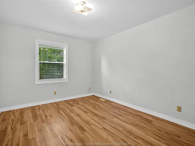 463 Randolph Ave — Photo 10