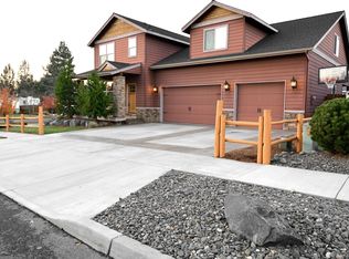 2222 SE Pilatus Ln, Bend, OR 97702