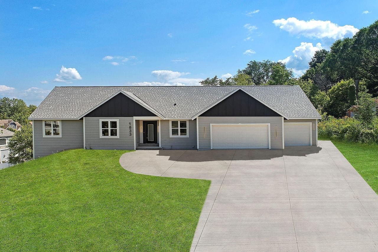 1833 Falls ROAD, Grafton, WI 53024 MLS 1843446 Zillow