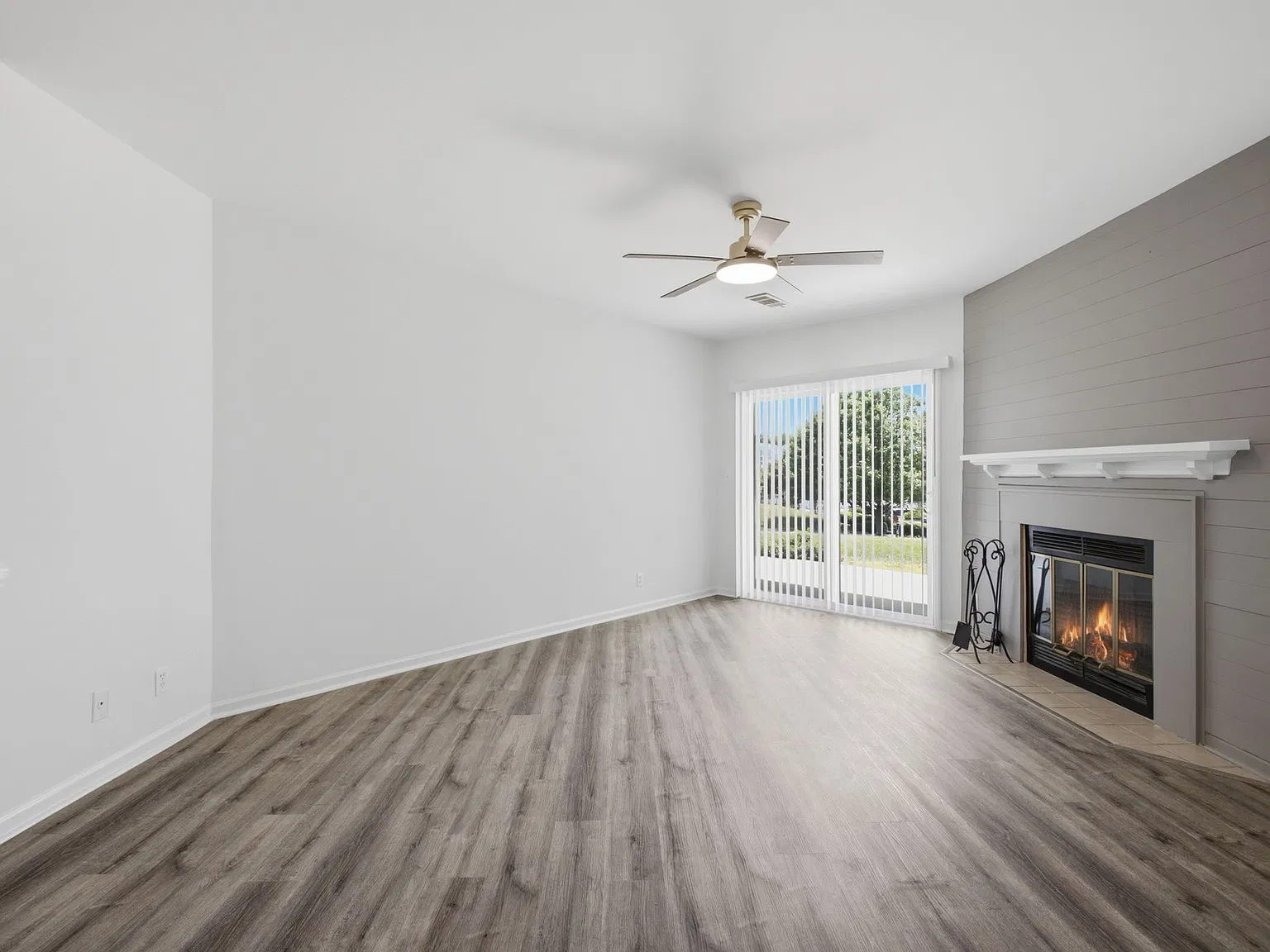 18817 Nautical Dr — Photo 4