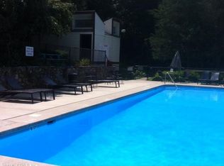 229 Bacon Pond Rd, Woodbury, CT 06798