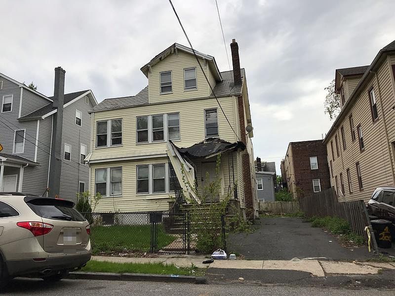 2nd image of 196 Scheerer Ave