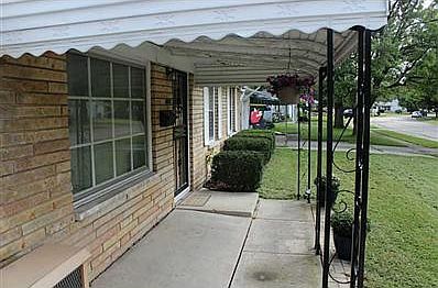 5th image of 3549 Beeler Ave