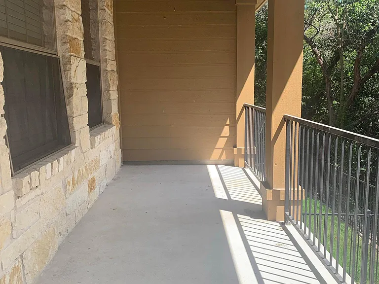 W Parmer Ln — Photo 6