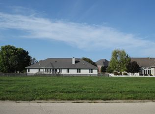 3413 Panther Creek Dr, Springfield, IL 62711