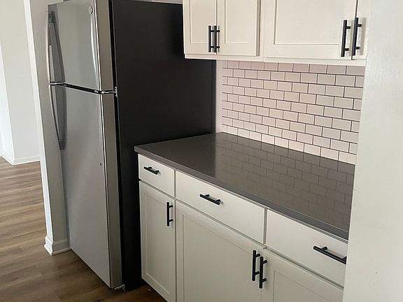 3rd image of 3680 Norwood Rd #104