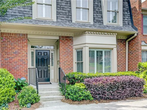 10 Plantation Dr NE, Atlanta, GA 30324