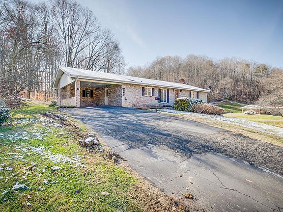 2nd image of 848 Rock Springs Dr