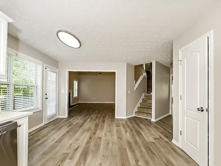 129 Makenna Dr — Photo 6